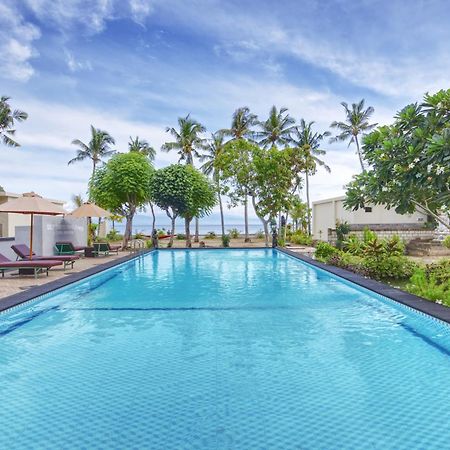 Putri Nusa Beach Ped エクステリア 写真