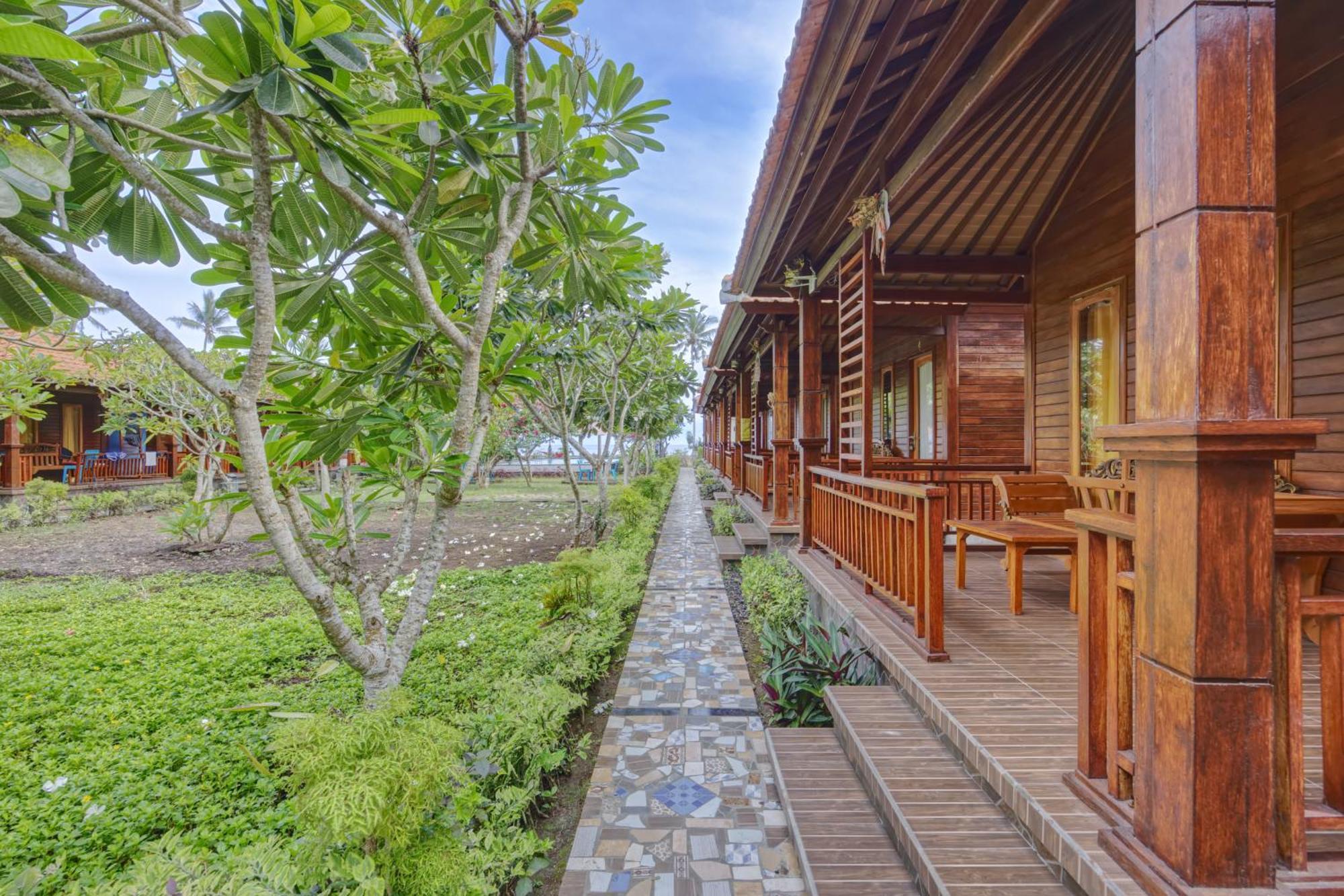 Putri Nusa Beach Ped エクステリア 写真